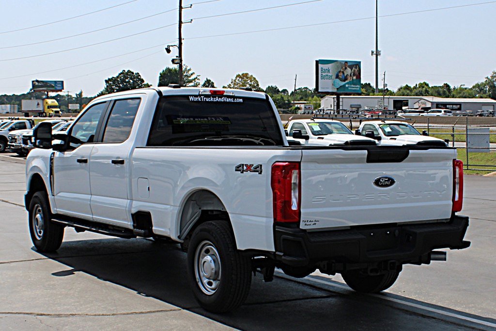 Used 2025 Ford F350 XL AWD/4WD image 4