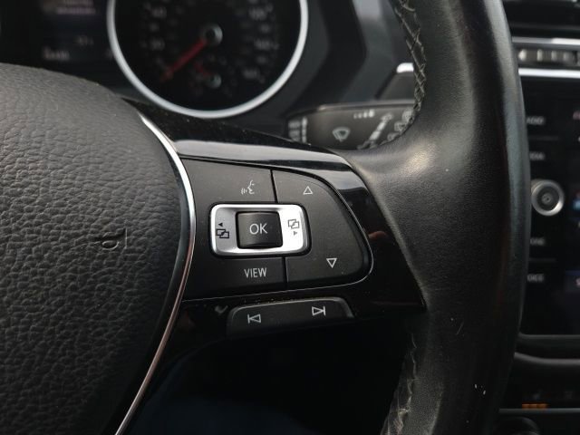 Used 2019 Volkswagen Tiguan SE image 36