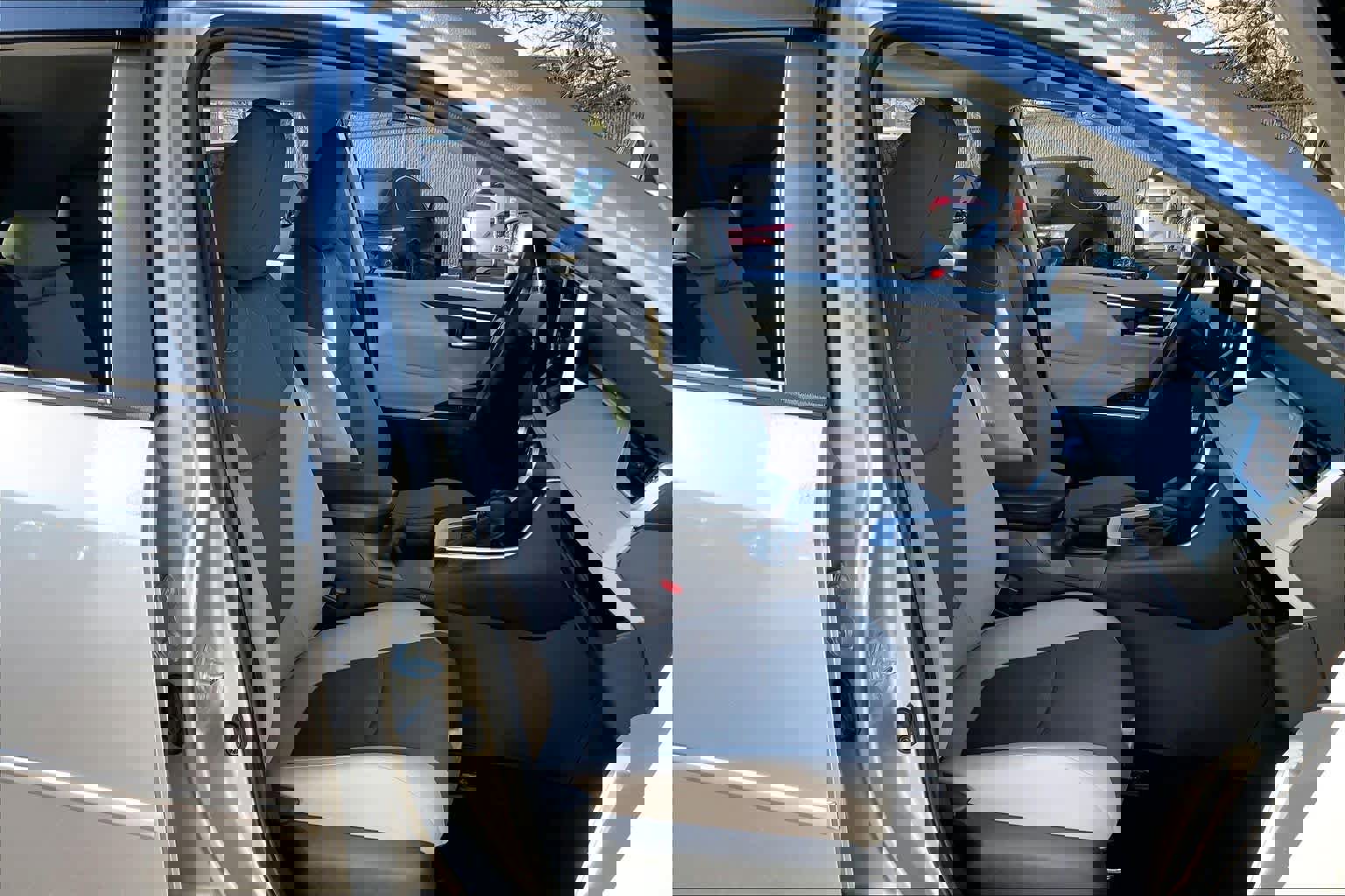 Used 2024 Toyota RAV4 XLE w/ Convenience Package image 9