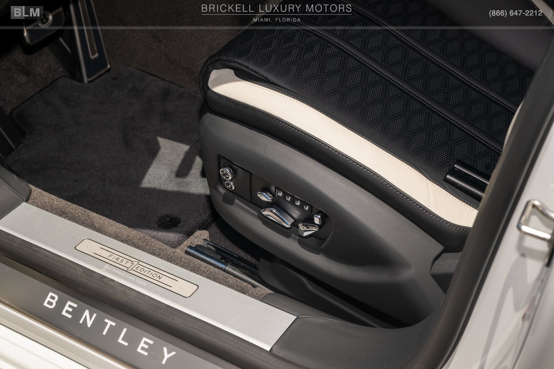 Used 2025 Bentley Flying Spur Plug-In Hybrid w/ First Edition Specification AWD/4WD image 67