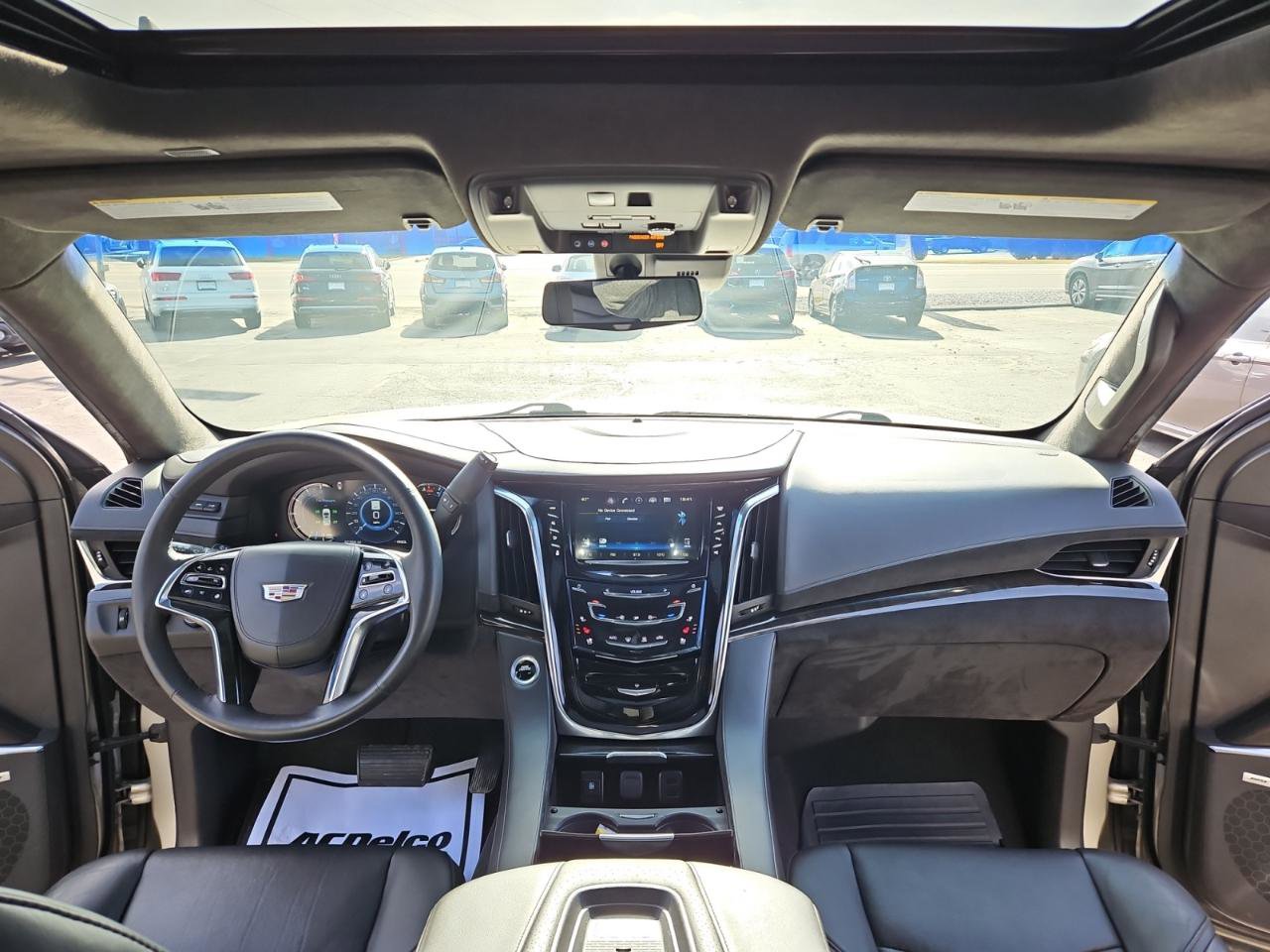 Used 2017 Cadillac Escalade ESV Platinum image 37