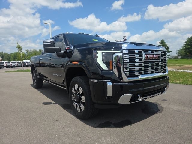 Used 2024 GMC Sierra 2500 Denali w/ Denali Reserve Package AWD/4WD image 1