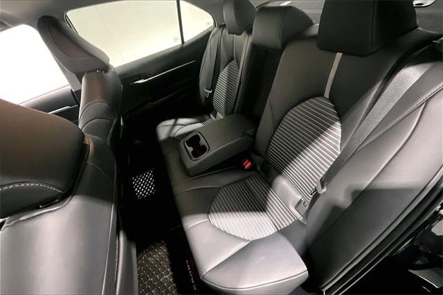 Used 2024 Toyota Camry SE image 23