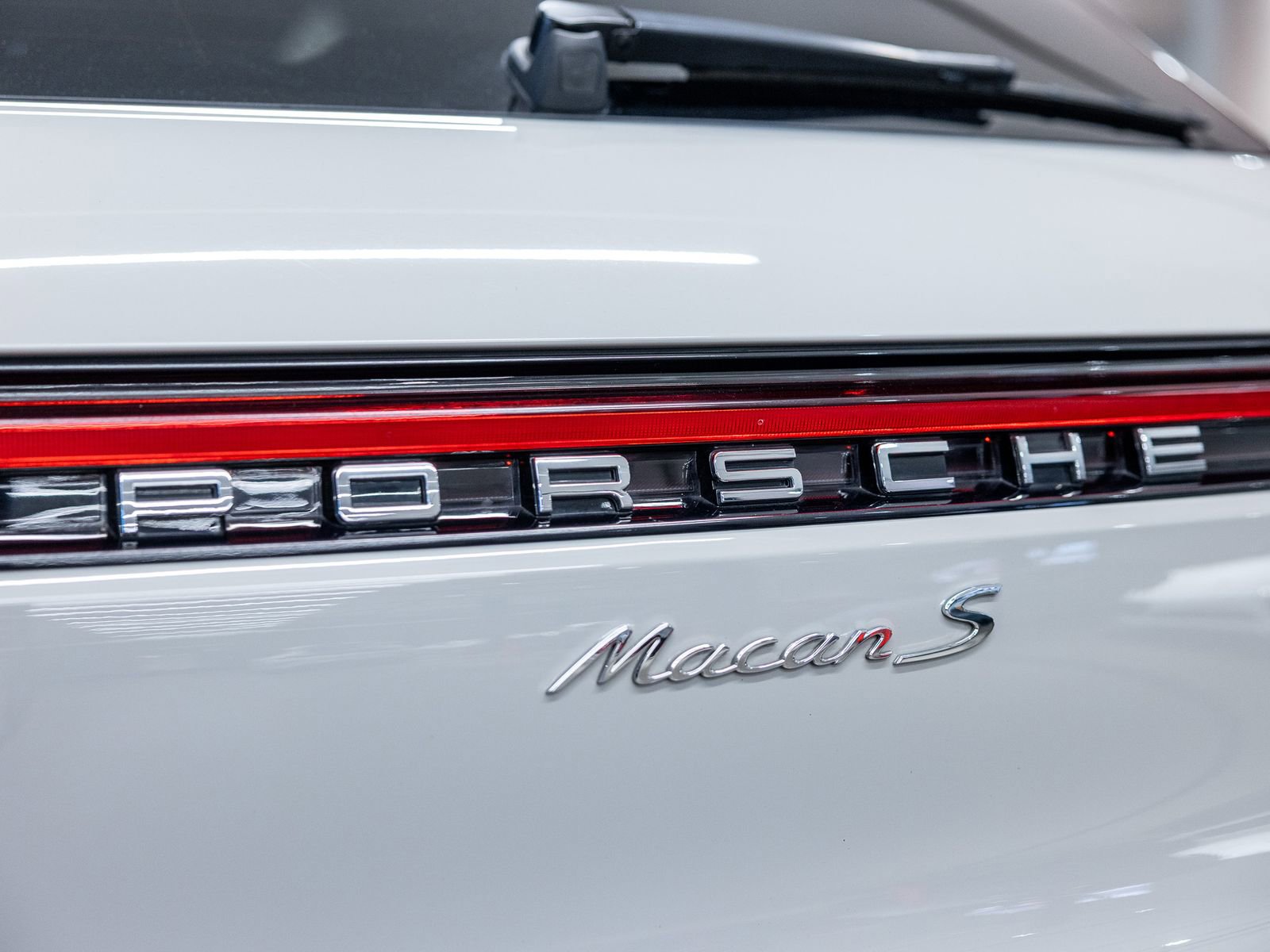 Certified 2024 Porsche Macan S image 21