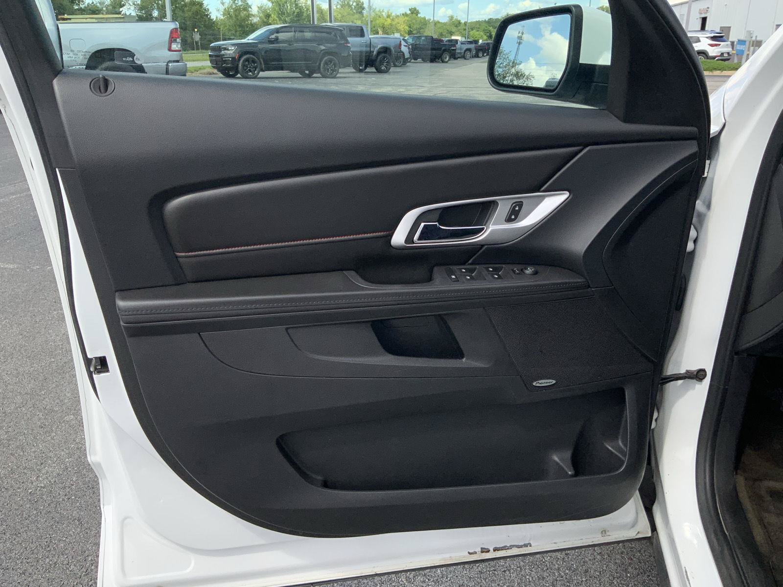 Used 2017 GMC Terrain SLE w/ Convenience Package FWD image 17