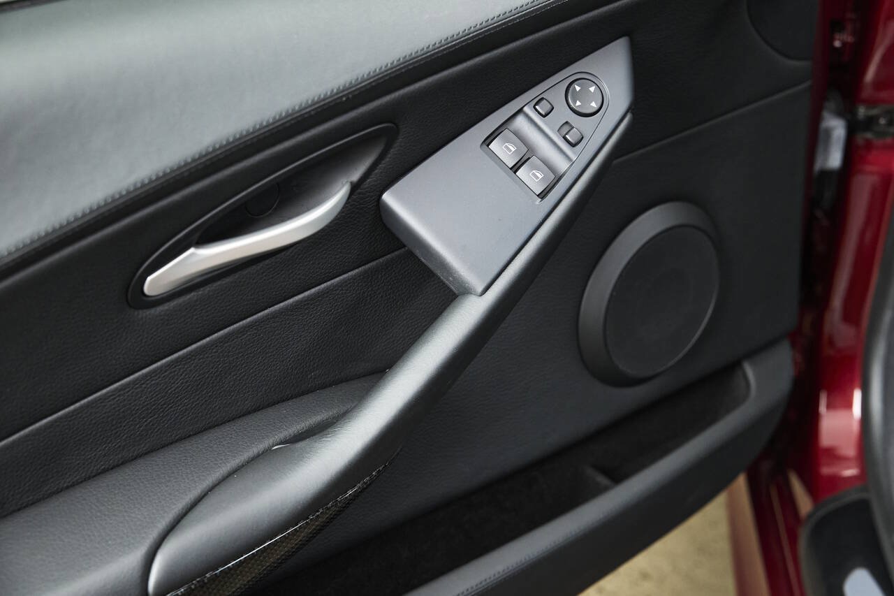 Used 2006 BMW M6 Coupe RWD image 93