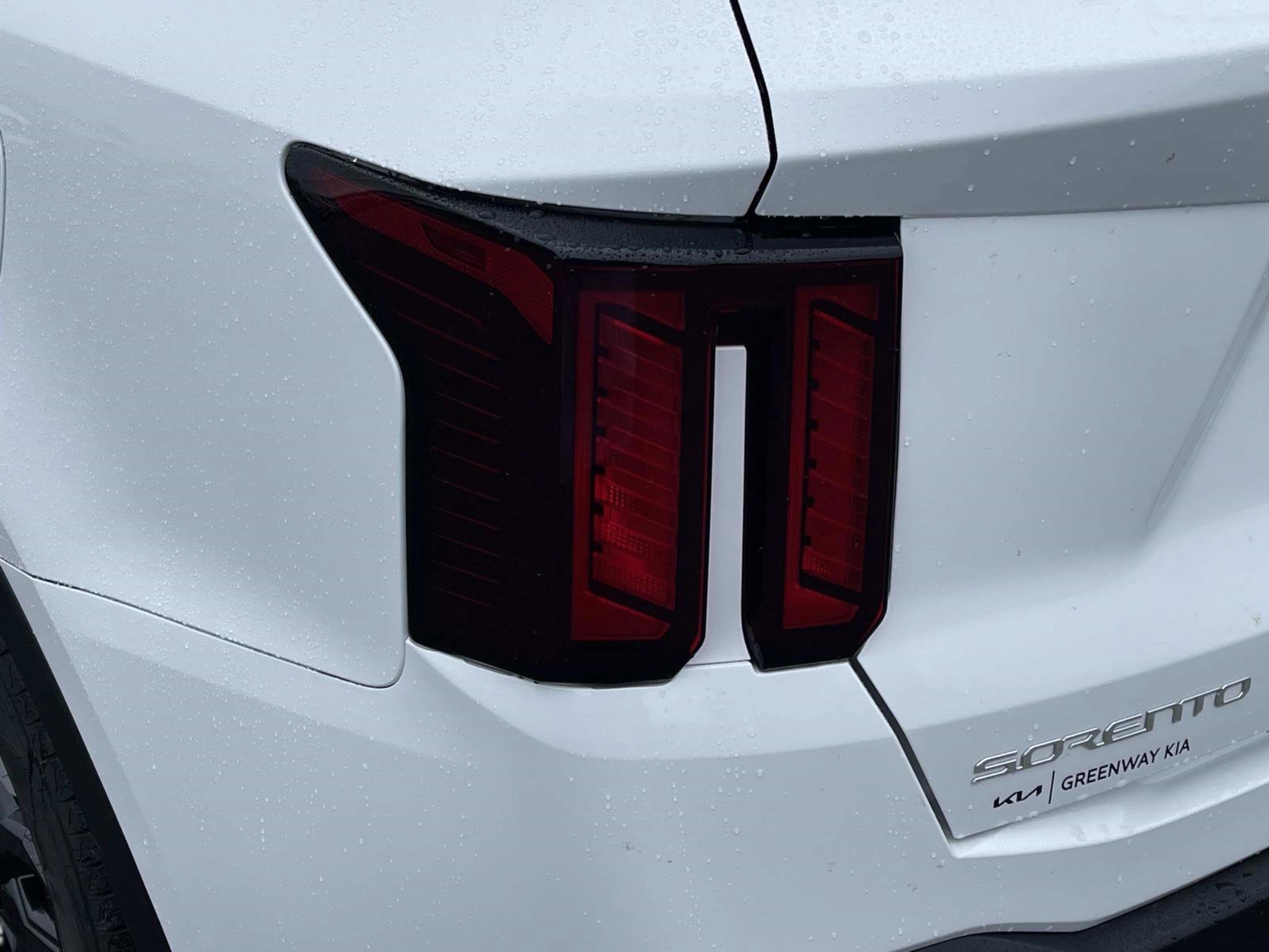 New 2026 Kia Sorento S image 10