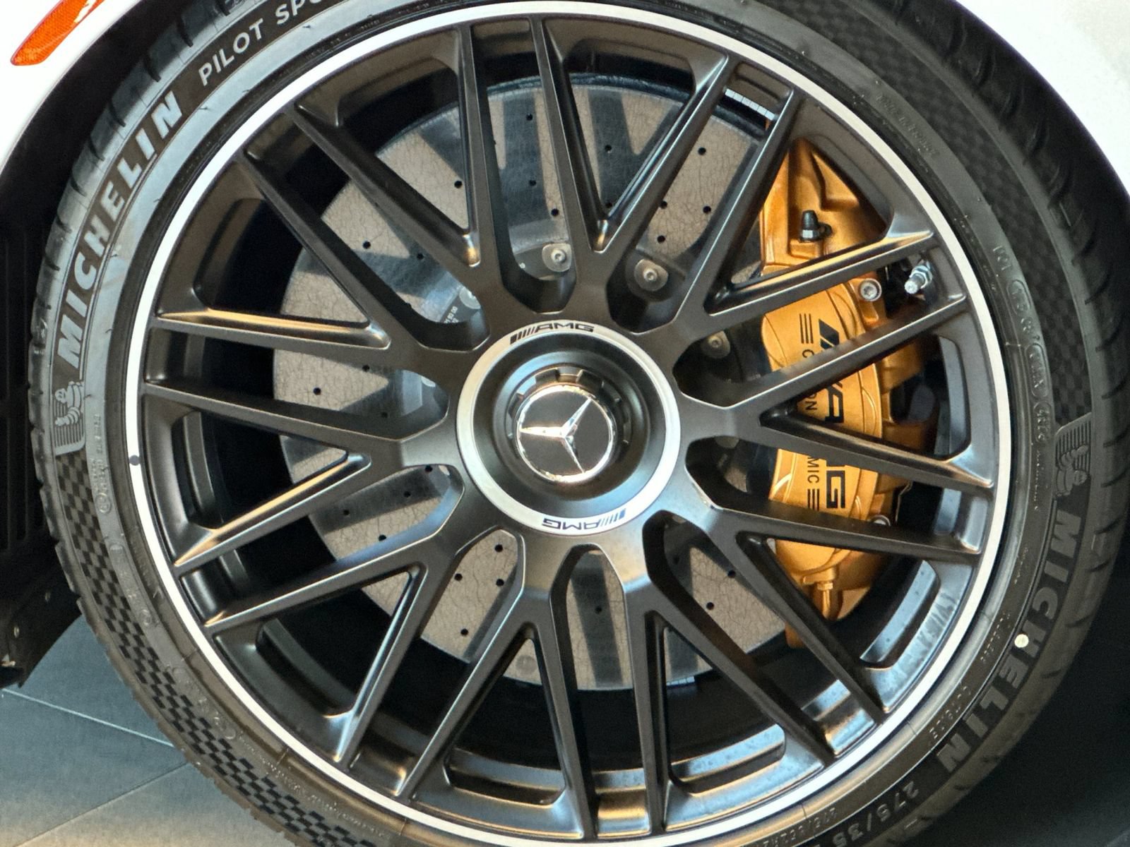 New 2026 Mercedes-Benz SL 63 AMG S e Performance 4MATIC image 29