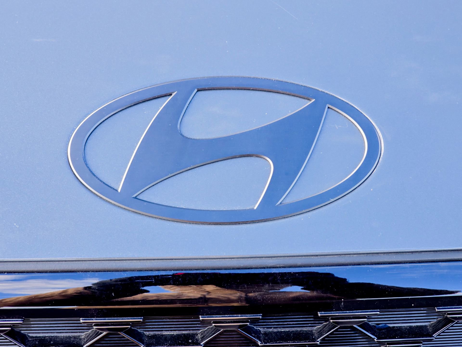 Used 2024 Hyundai Santa Fe Calligraphy image 3