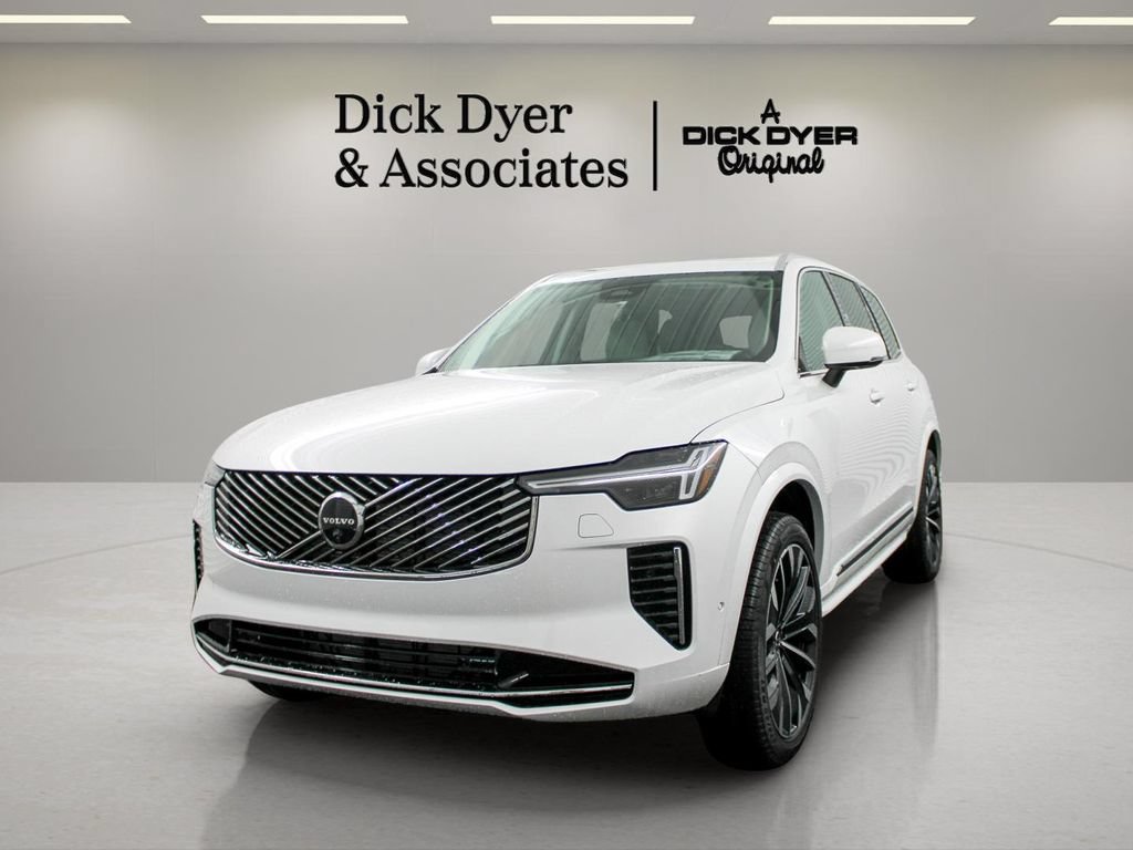 New 2026 Volvo XC90 B6 Ultra w/ Protection Package AWD/4WD image 8
