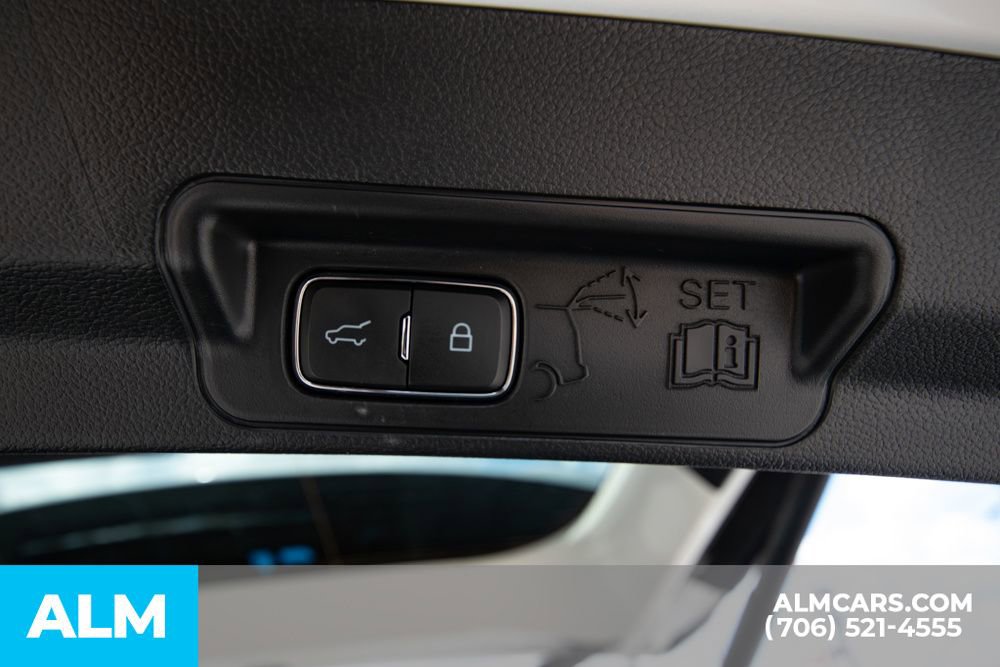 Used 2025 Ford Explorer Active image 17