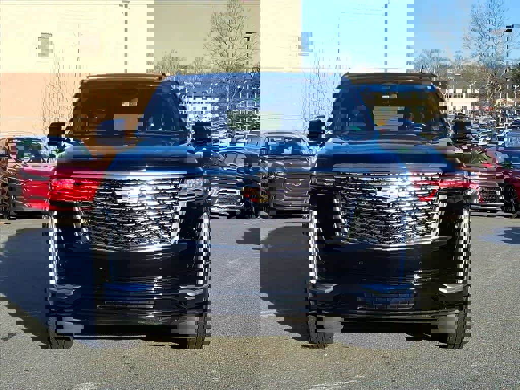 Used 2021 Cadillac Escalade Luxury image 4