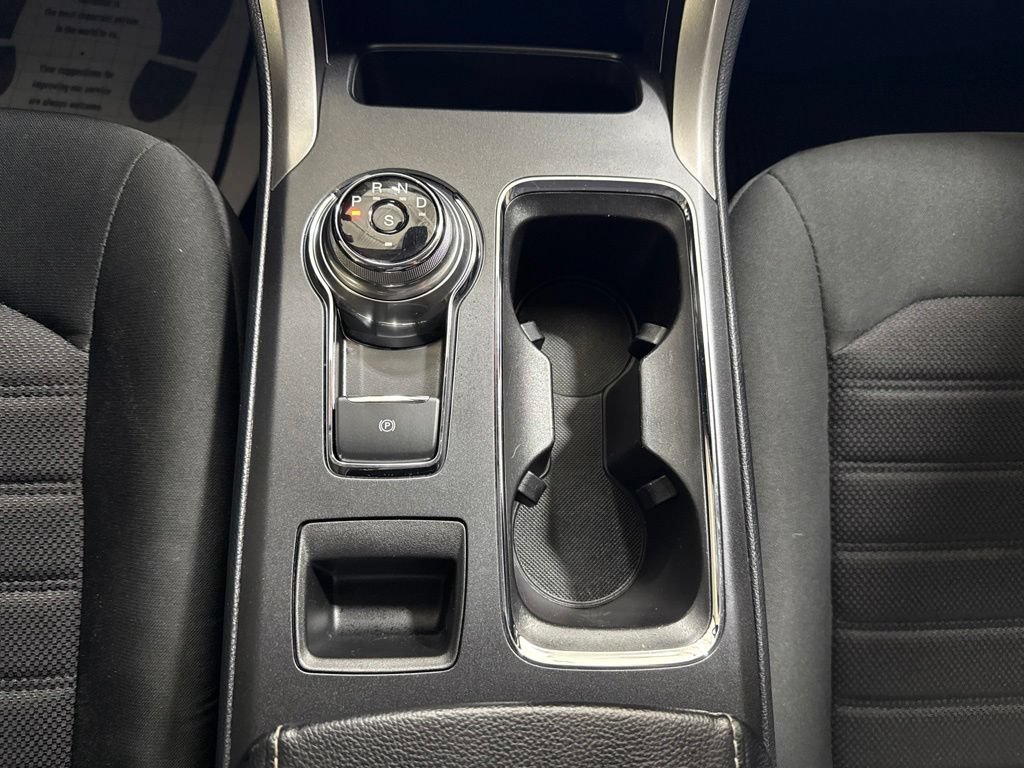 Used 2020 Ford Fusion SE AWD/4WD image 25