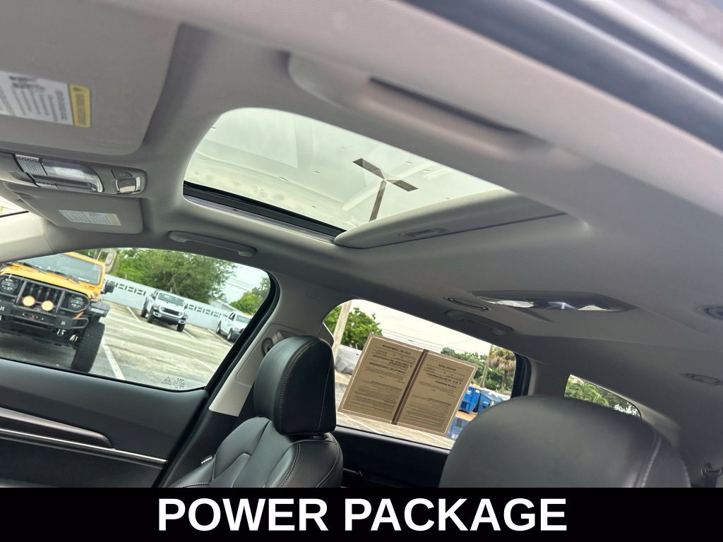 Used 2025 Kia Telluride S FWD image 11