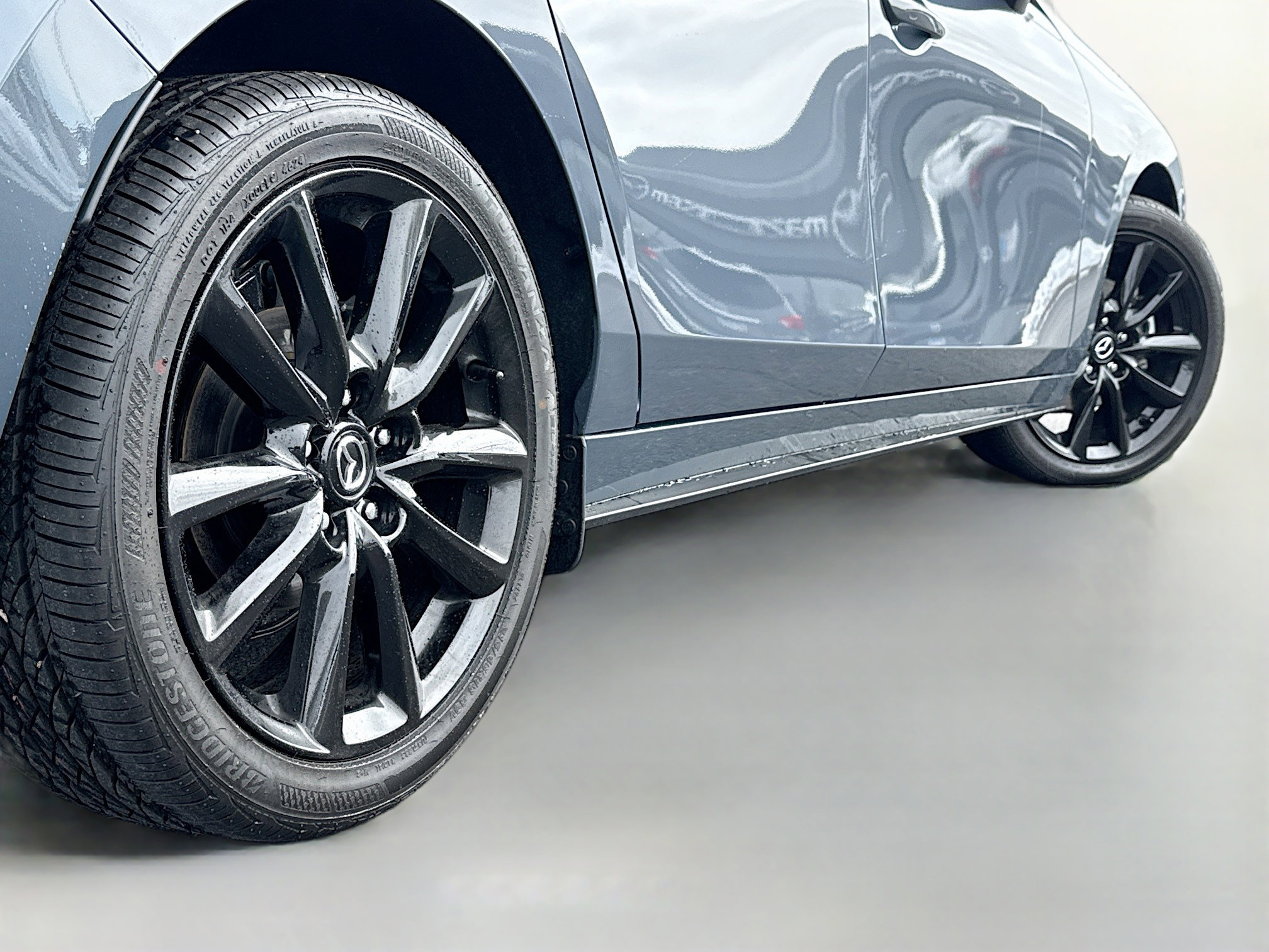 Certified 2025 MAZDA MAZDA3 Hatchback w/Premium Plus Pkg image 16