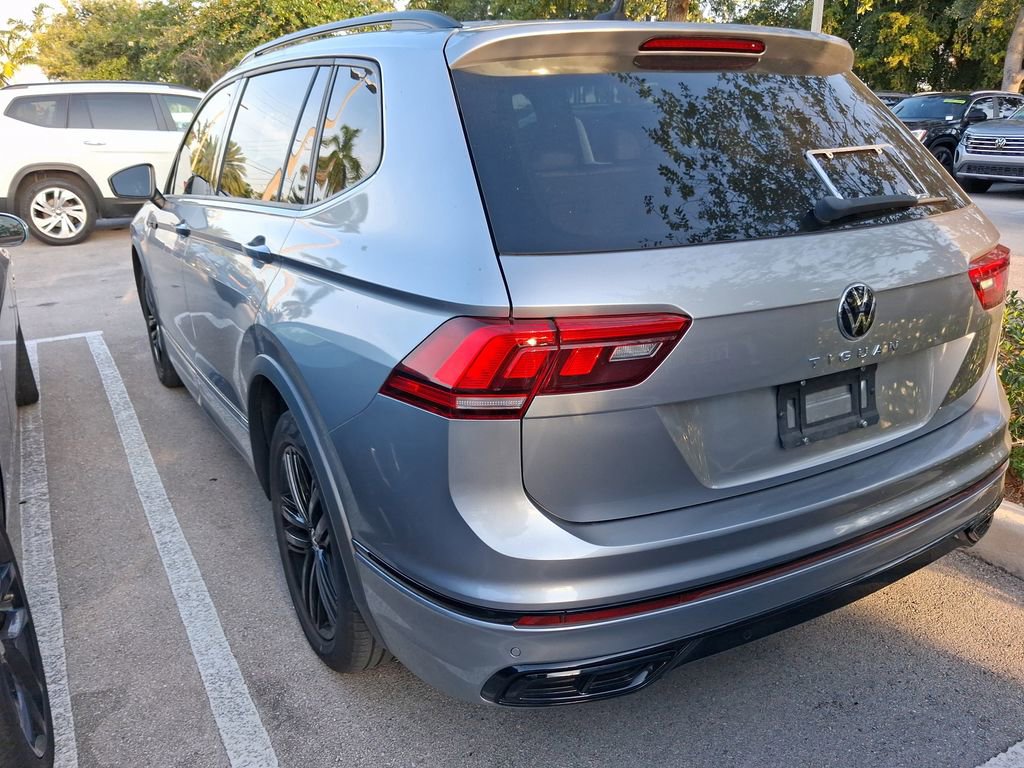 Used 2022 Volkswagen Tiguan SE R-Line FWD image 9