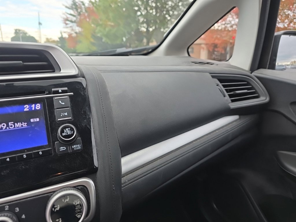 Used 2017 Honda Fit LX image 19