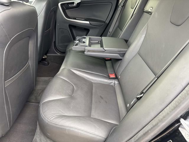 Used 2015 Volvo XC60 T5 image 11