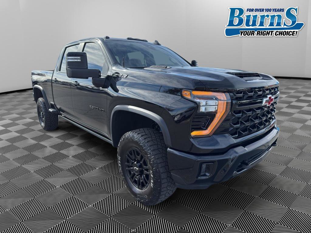 Used 2024 Chevrolet Silverado 2500 ZR2 w/ Technology Package image 1