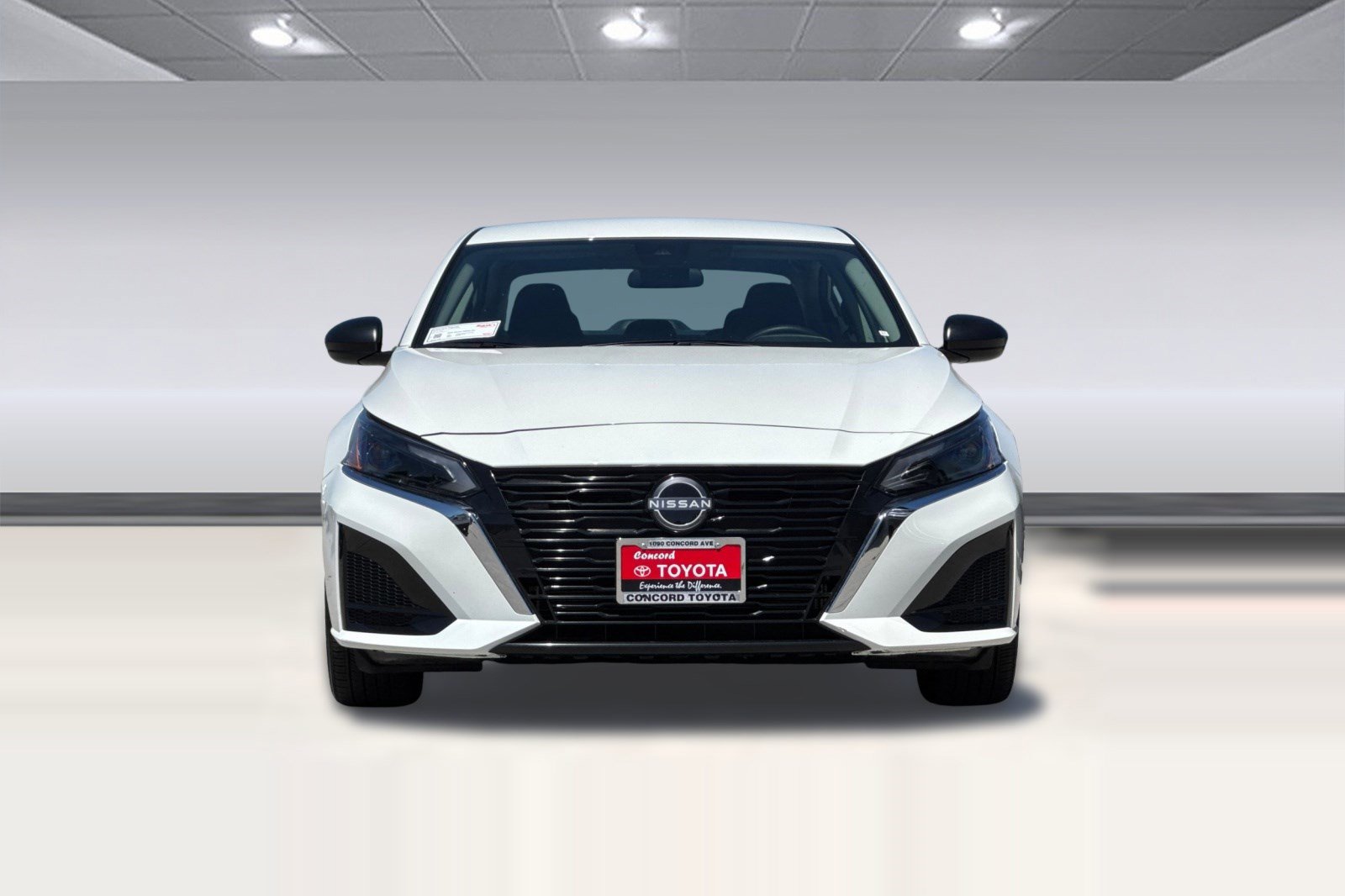 Used 2025 Nissan Altima 2.5 SV FWD image 6