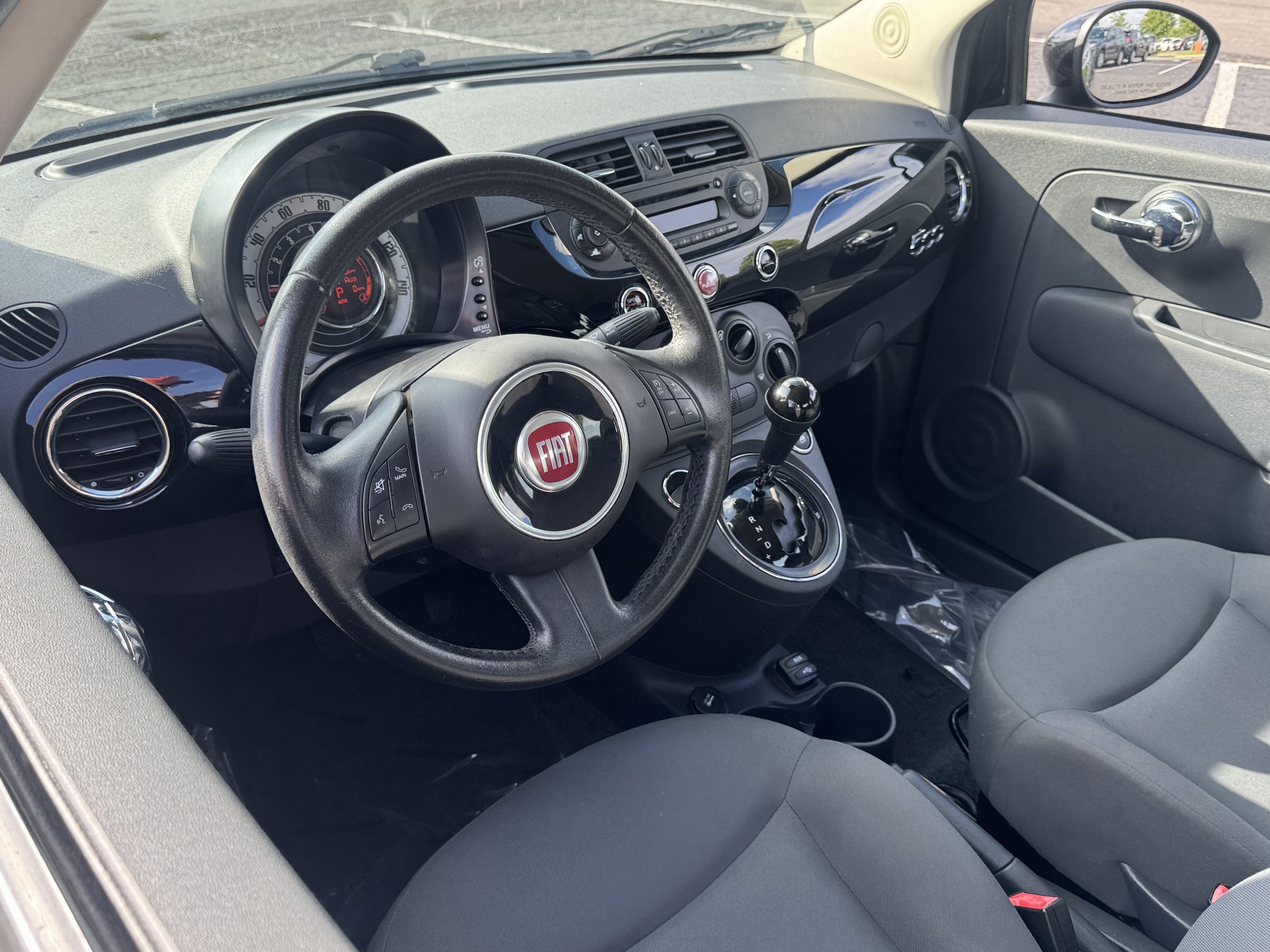 Used 2015 FIAT 500 Pop FWD image 7