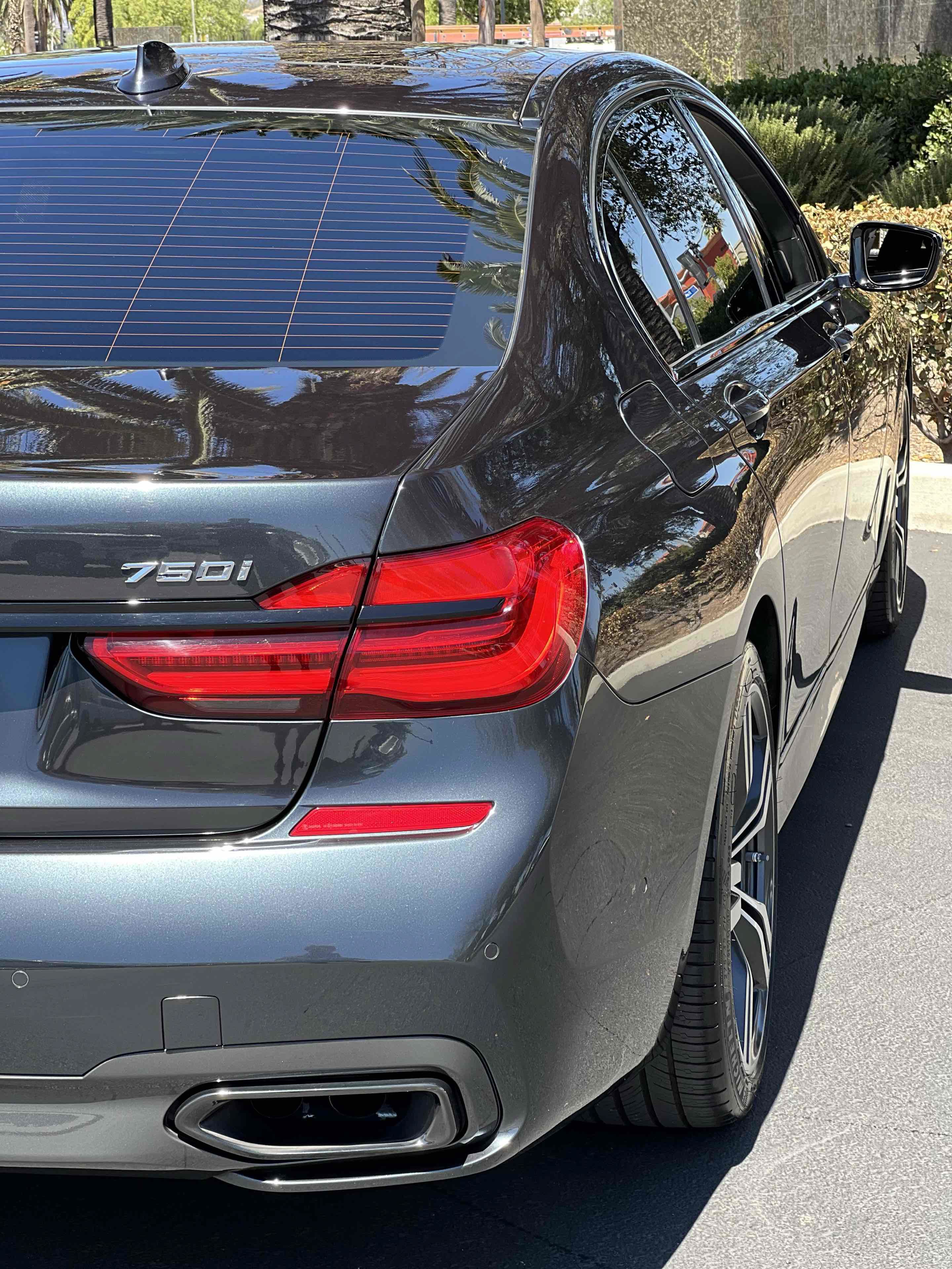 Used 2018 BMW 750i RWD image 58