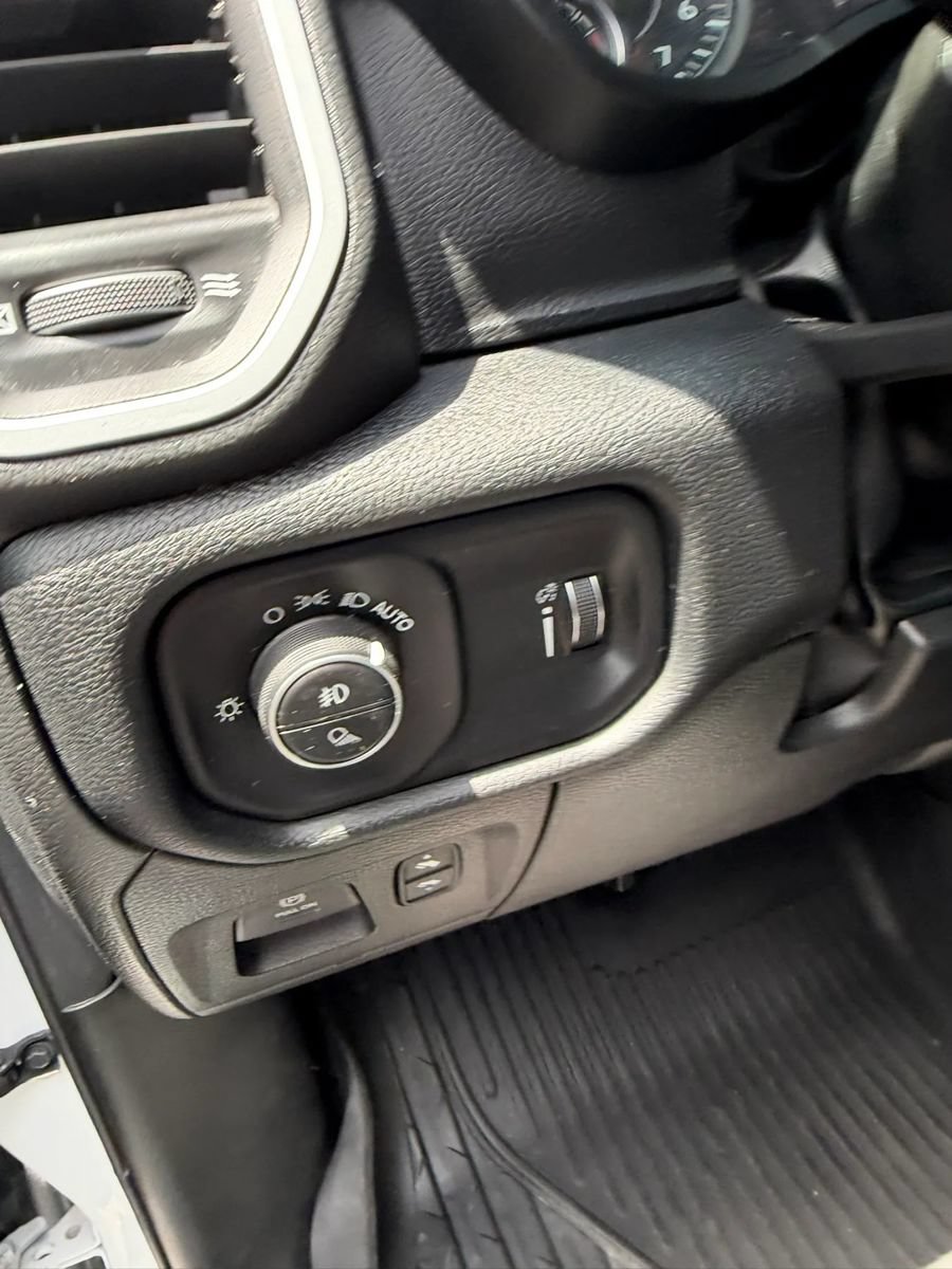 Used 2022 RAM 1500 Lone Star AWD/4WD image 15