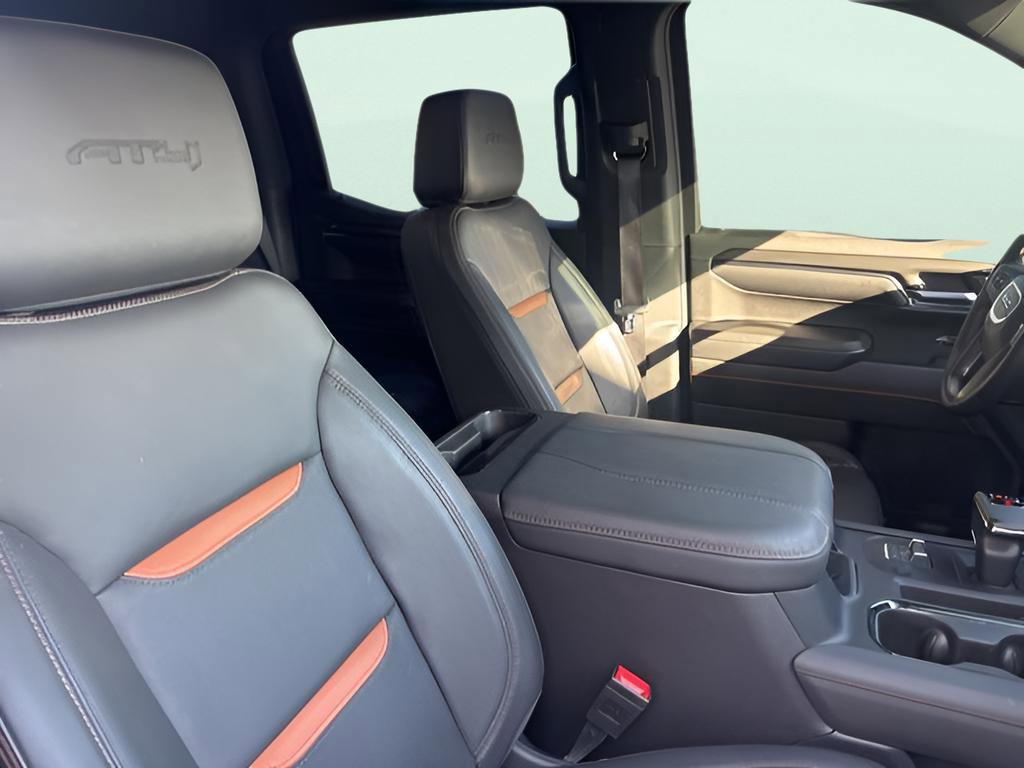 Used 2024 GMC Sierra 1500 AT4 w/ Technology Package image 4