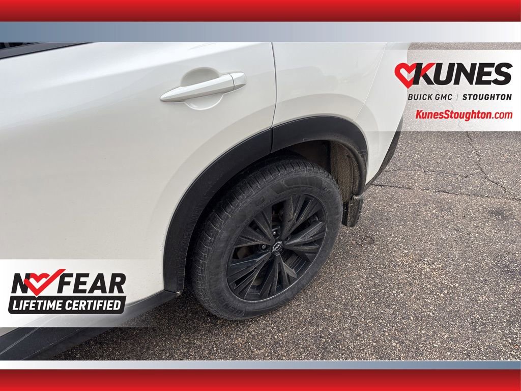 Used 2023 Nissan Rogue SV w/ SV Premium B Package image 11
