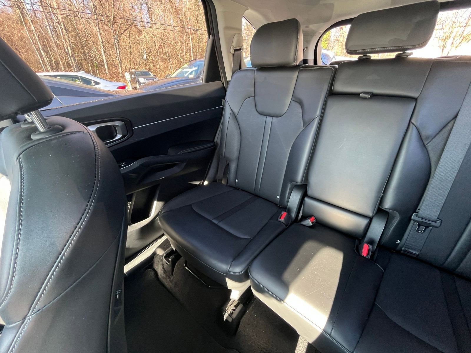 Used 2024 Kia Sorento S image 35