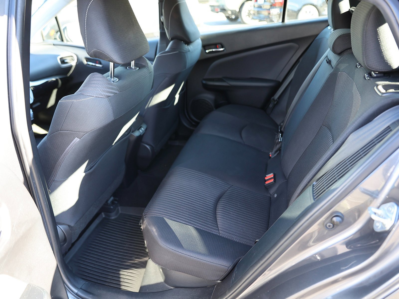 Used 2022 Toyota Prius Prime LE image 22