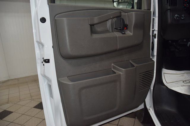 New 2025 Chevrolet Express 3500 w/ Power Convenience Package RWD image 29