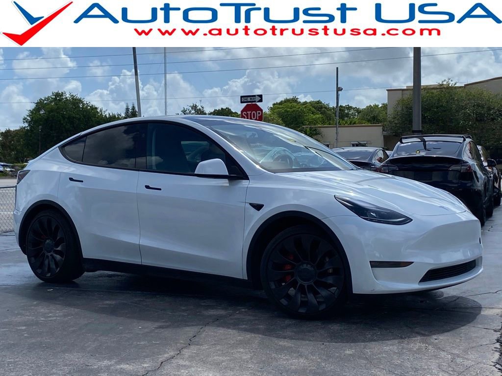 Used 2024 Tesla Model Y Performance AWD/4WD image 1