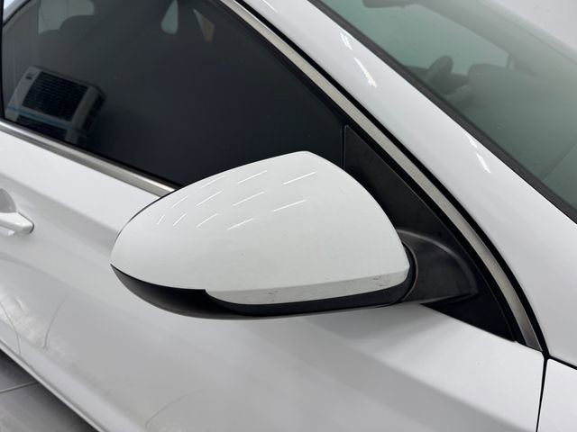 Used 2018 Hyundai Elantra GT image 36