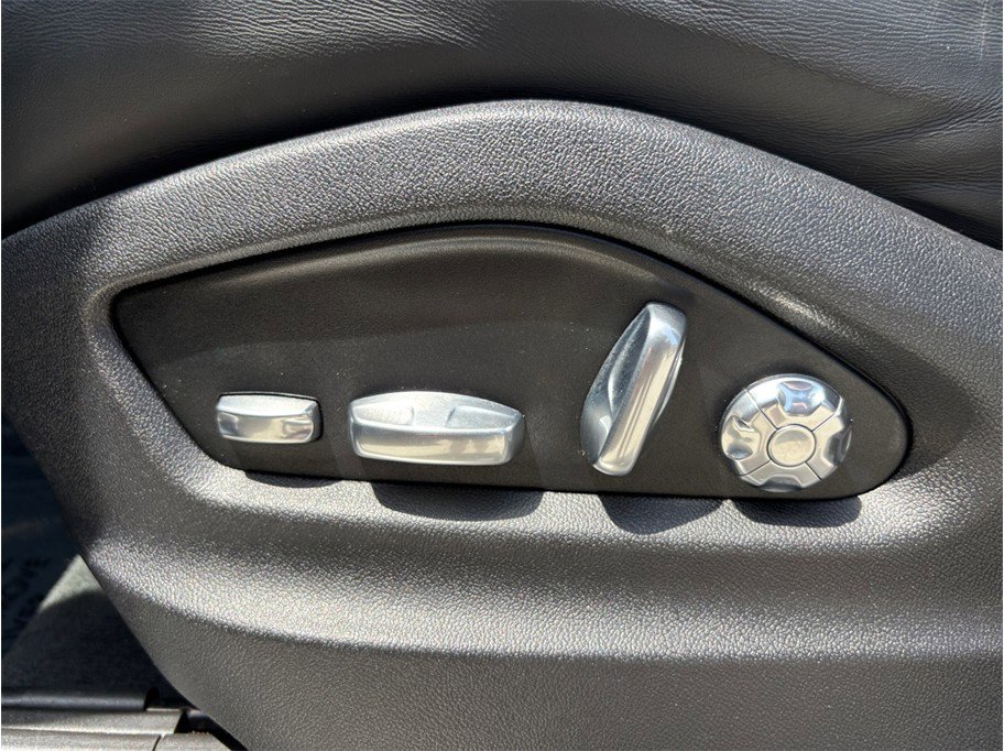 Used 2019 Porsche Cayenne S AWD/4WD image 22