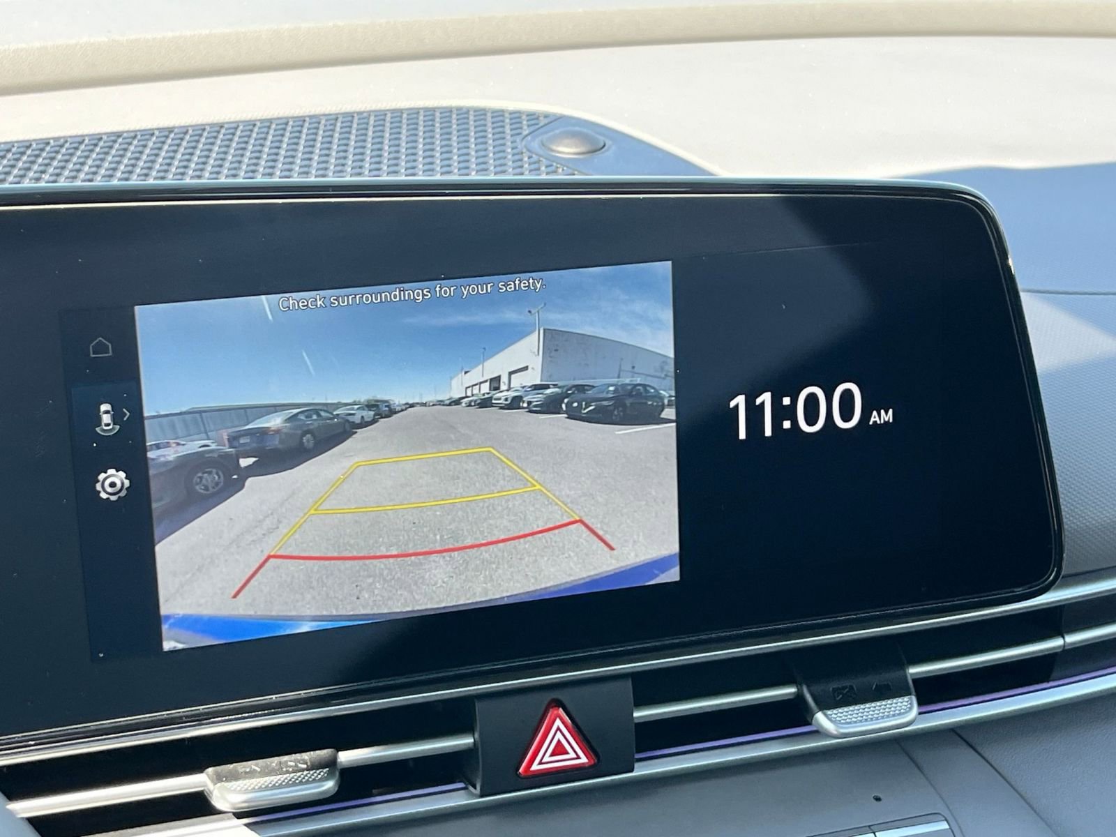 Used 2025 Hyundai Elantra SEL image 23