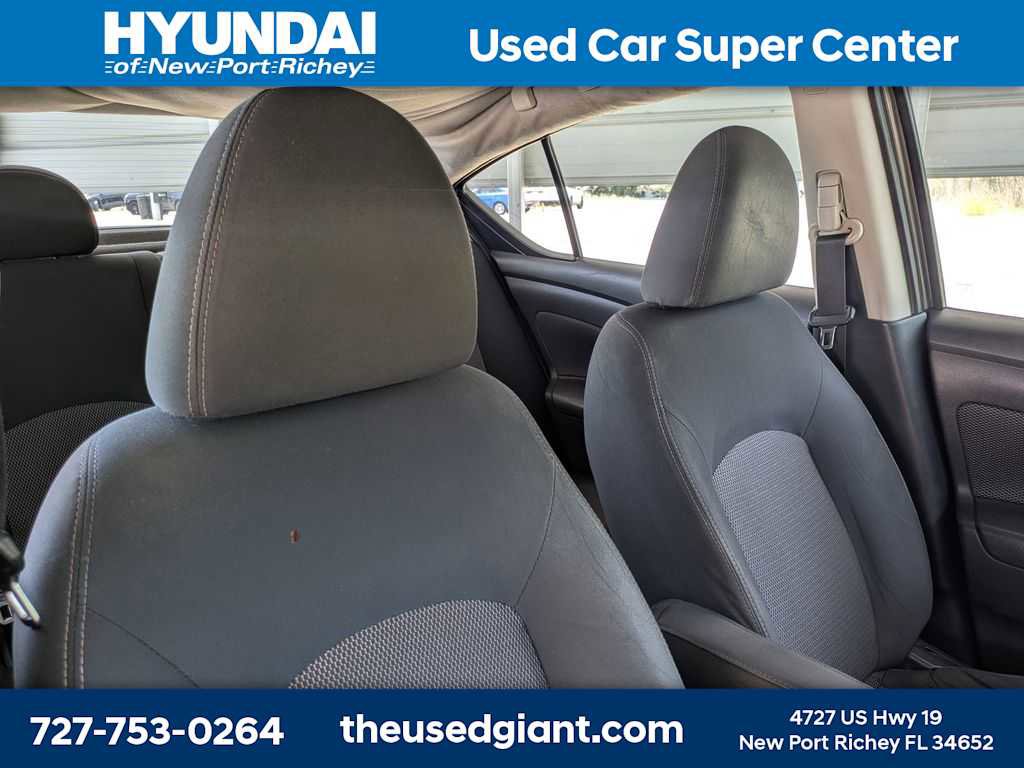 Used 2017 Nissan Versa SV FWD image 6