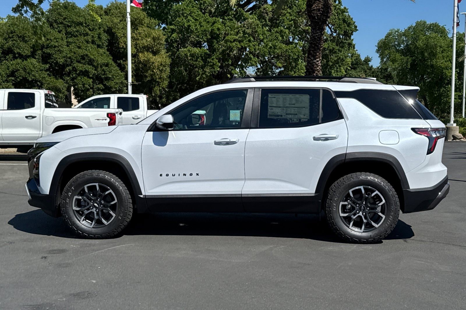 New 2026 Chevrolet Equinox ACTIV w/ Safety and Technology Package image 6