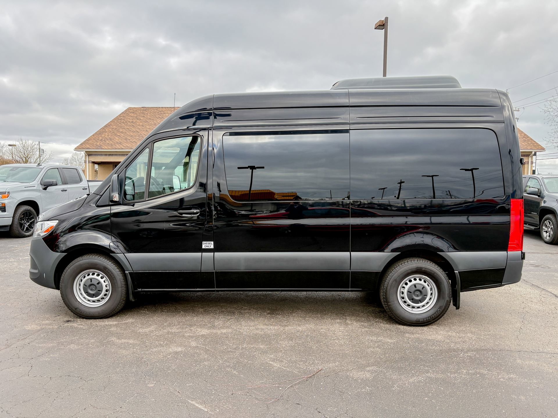 Used 2024 Mercedes-Benz Sprinter 2500 image 16