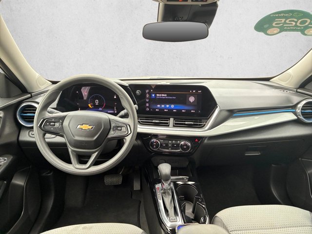 Used 2025 Chevrolet Trax LT FWD image 10