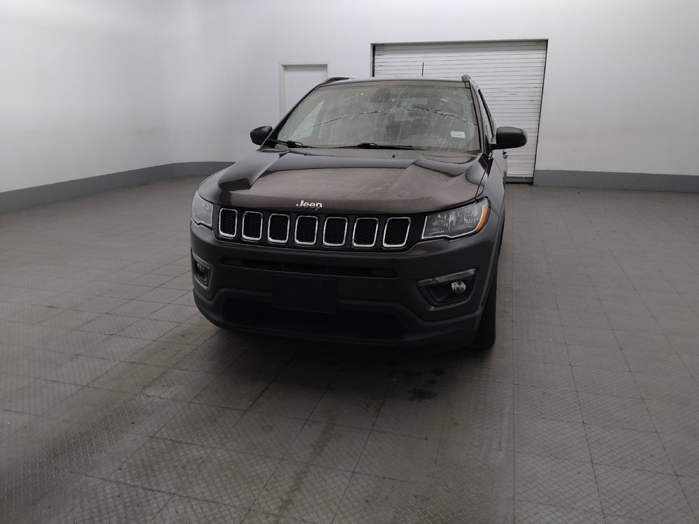 Used 2018 Jeep Compass Latitude w/ Cold Weather Group AWD/4WD image 15