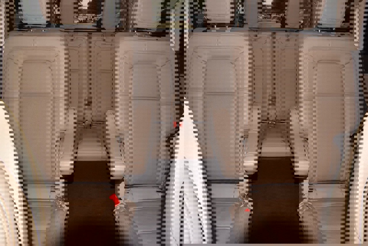 Certified 2023 Lincoln Aviator Reserve w/ Elements Package Plus image 21