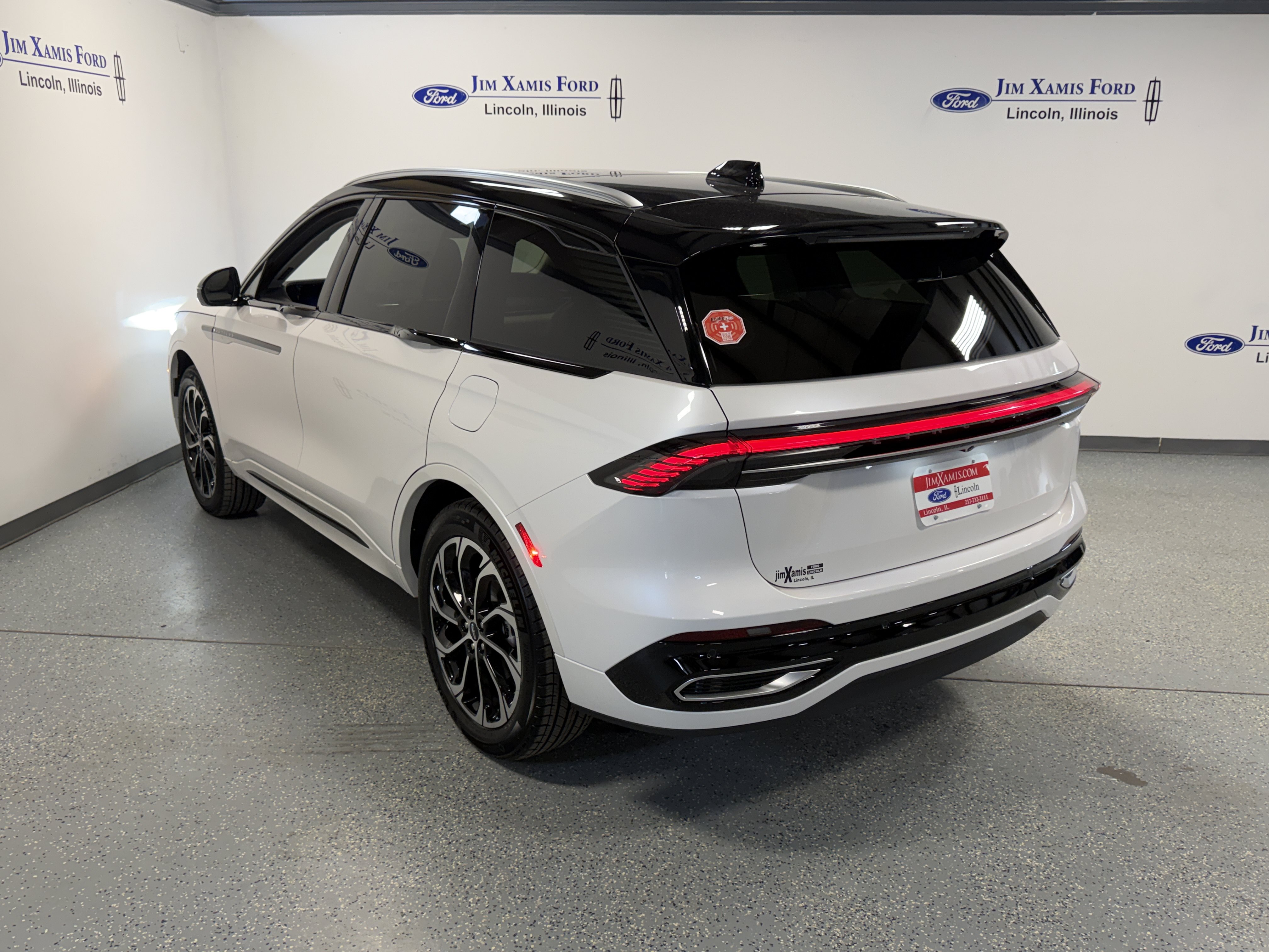 New 2026 Lincoln Nautilus Reserve AWD/4WD image 33