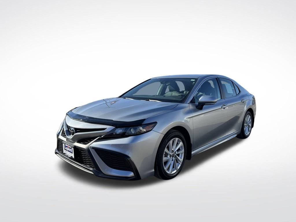 Used 2024 Toyota Camry SE image 9