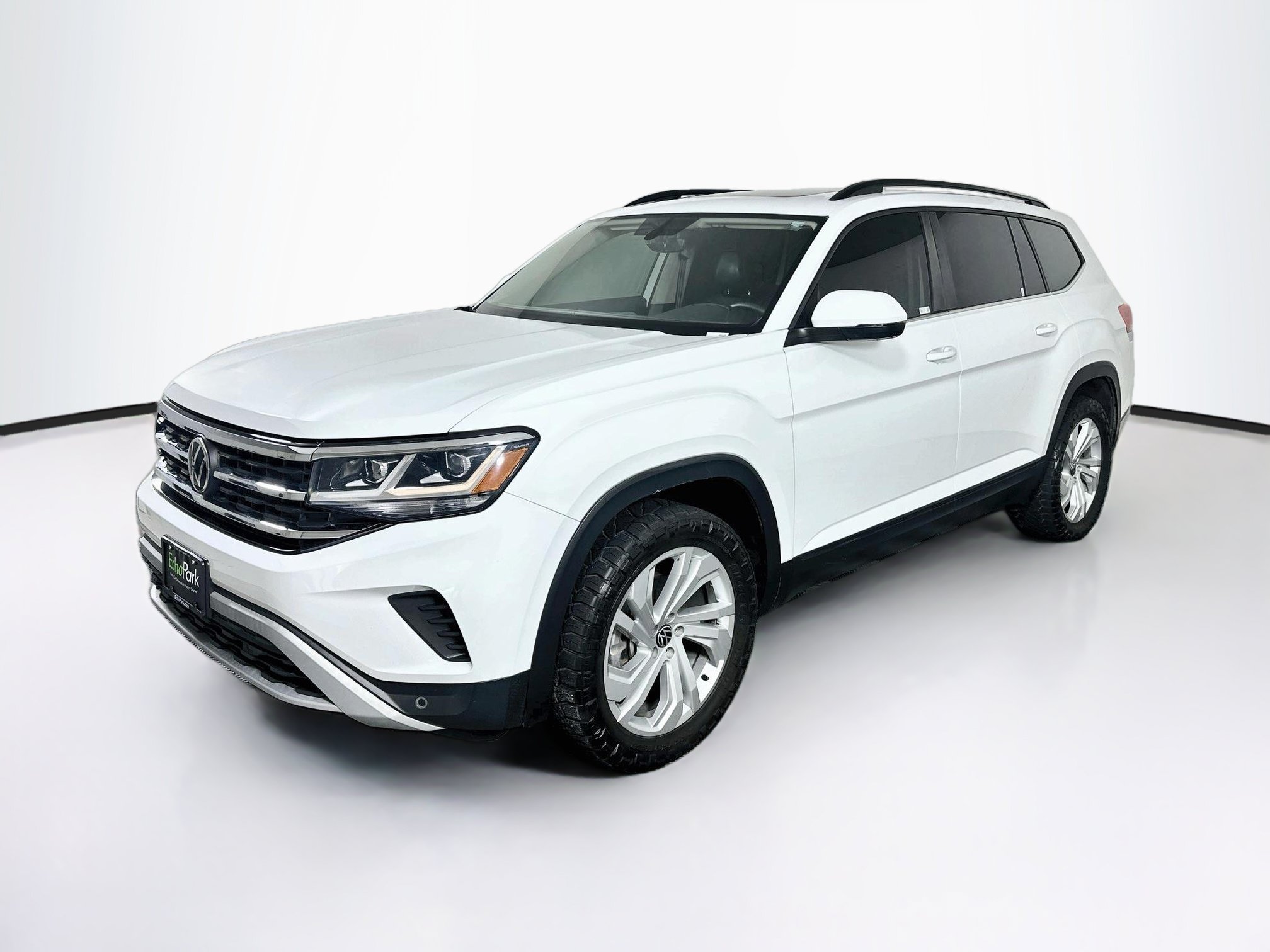 Used 2023 Volkswagen Atlas SE w/ Panoramic Sunroof Package AWD/4WD image 3