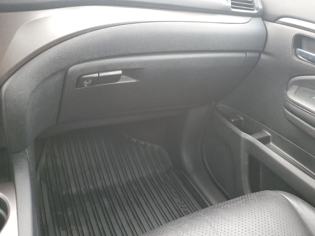 Used 2022 Honda Pilot Sport image 17