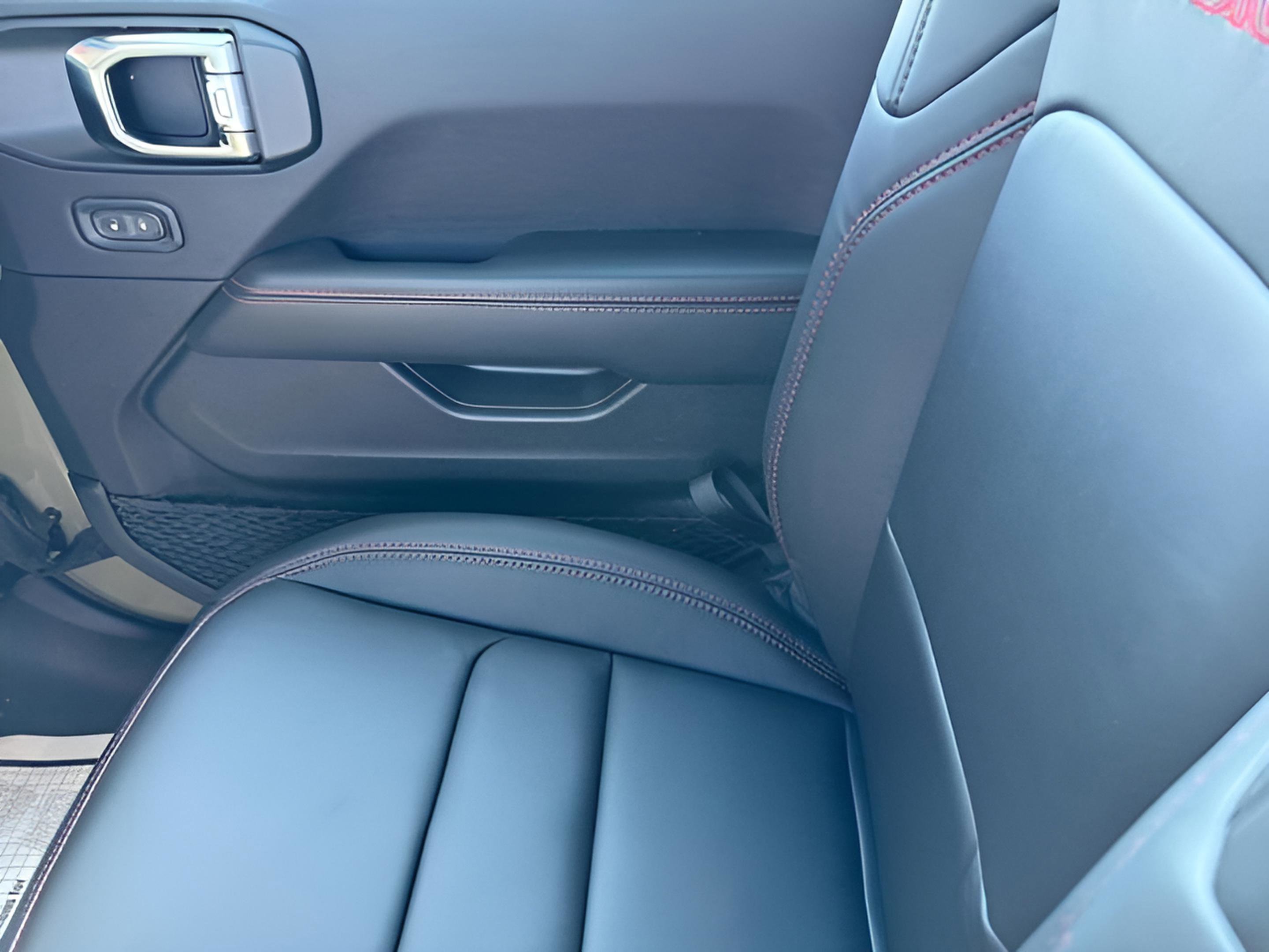 New 2025 Jeep Wrangler Rubicon image 22