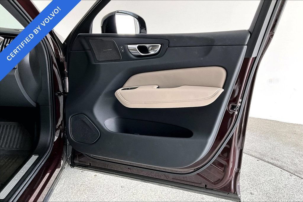 Used 2026 Volvo XC60 B5 Plus w/ Climate Package AWD/4WD image 23