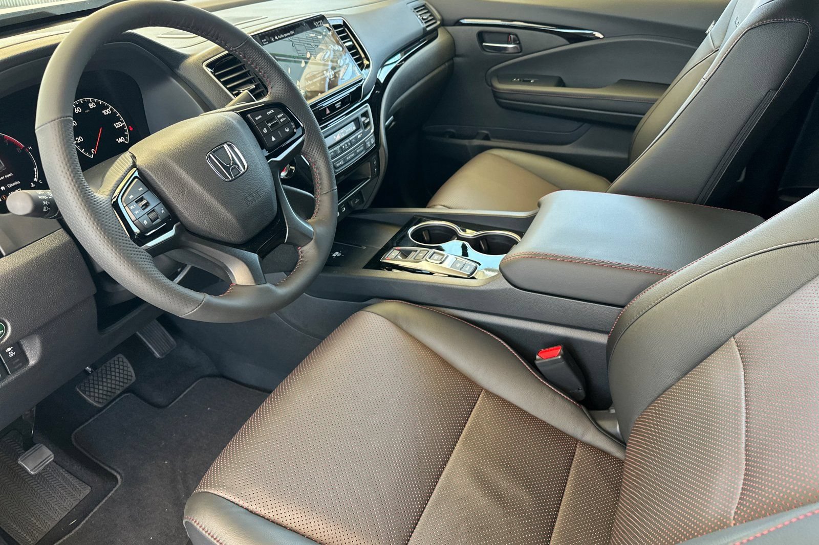New 2026 Honda Ridgeline Black Edition image 10