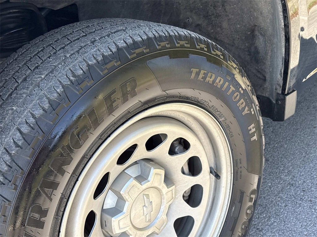 Used 2024 Chevrolet Colorado W/T image 9